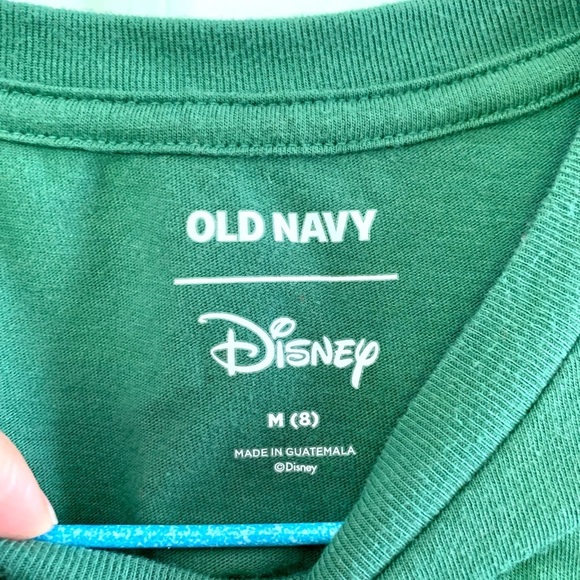 SOLD Mickey Mouse Christmas t shirt green graphic tee Disneyland vacation kids - Picture 3 of 5